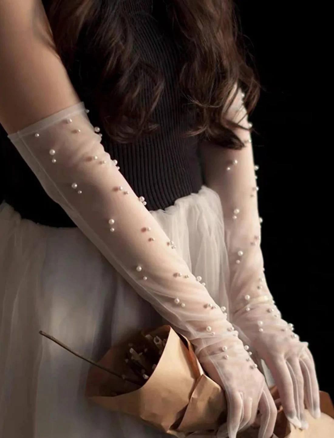 Pearl Detailed Tulle Gloves